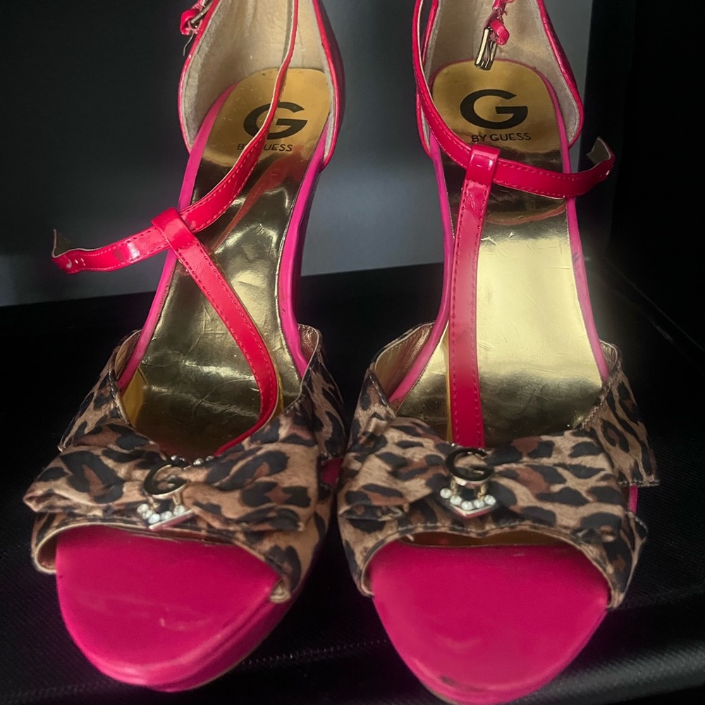 Guess Heels - Picture 4 of 15